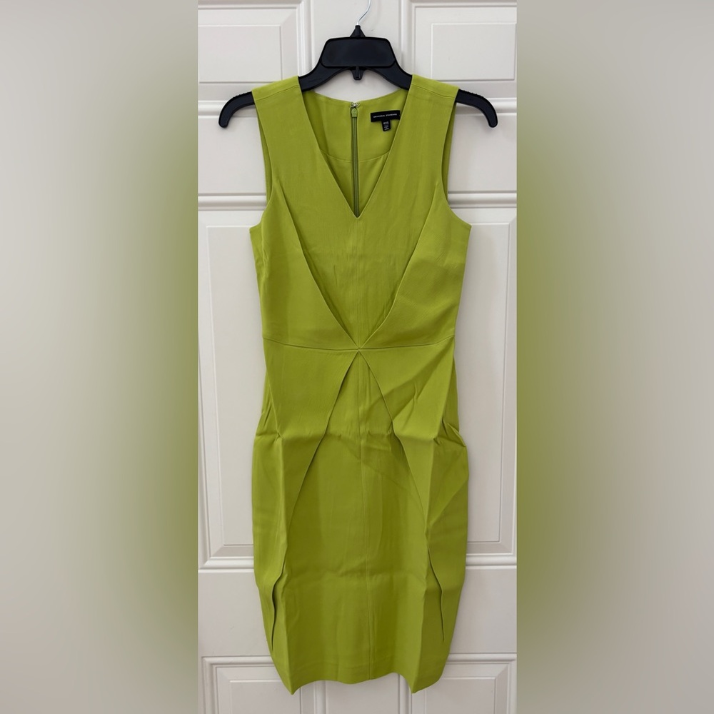 NWT Universal Standard Vibrant Green Chartruse Midi Raven Fitted Dress 4XS (XS)